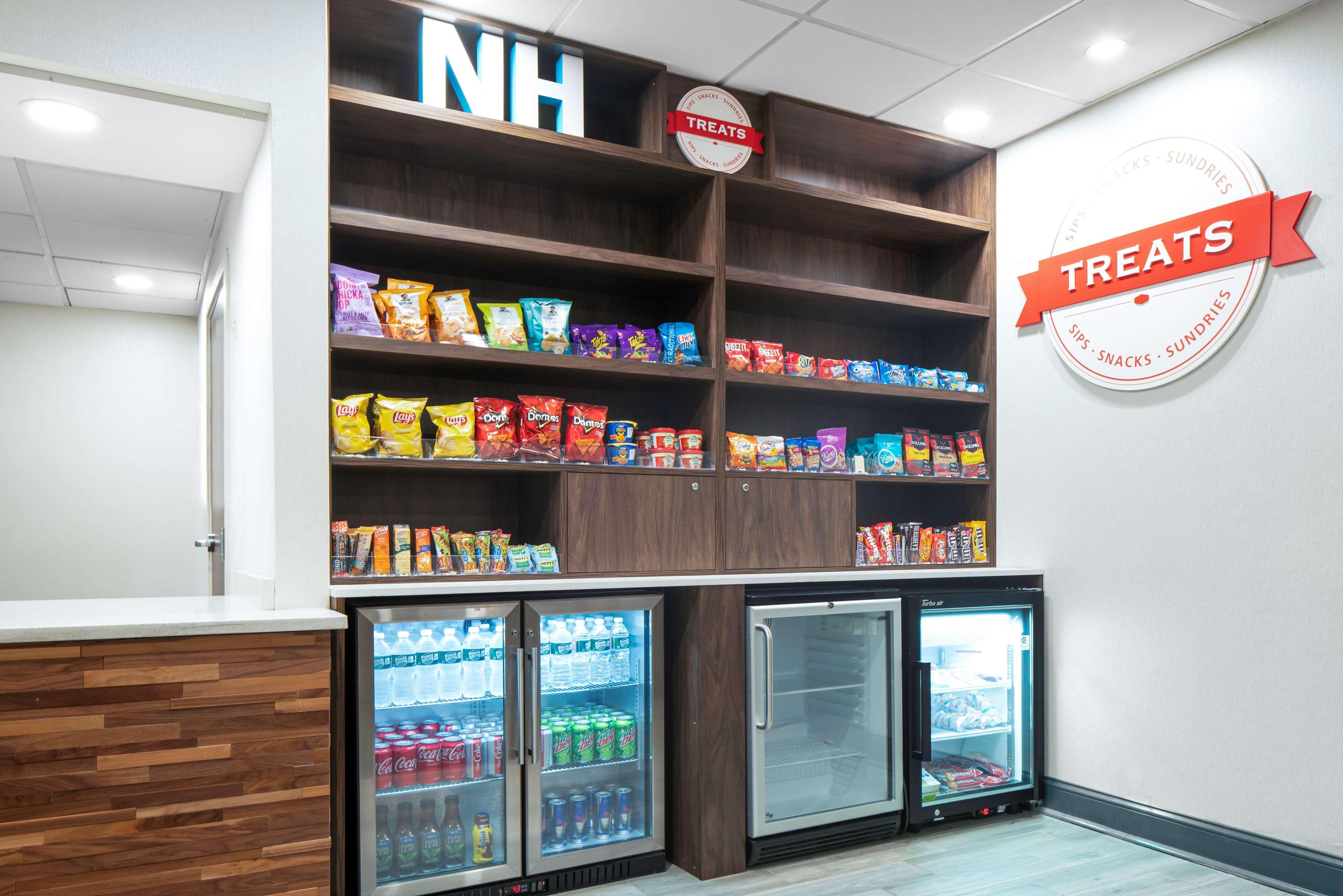 希尔顿康科德/鲍尔汉普顿酒店 外观 照片